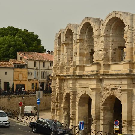 La Pitchoun Des Arenes Vila Arles Exterior foto