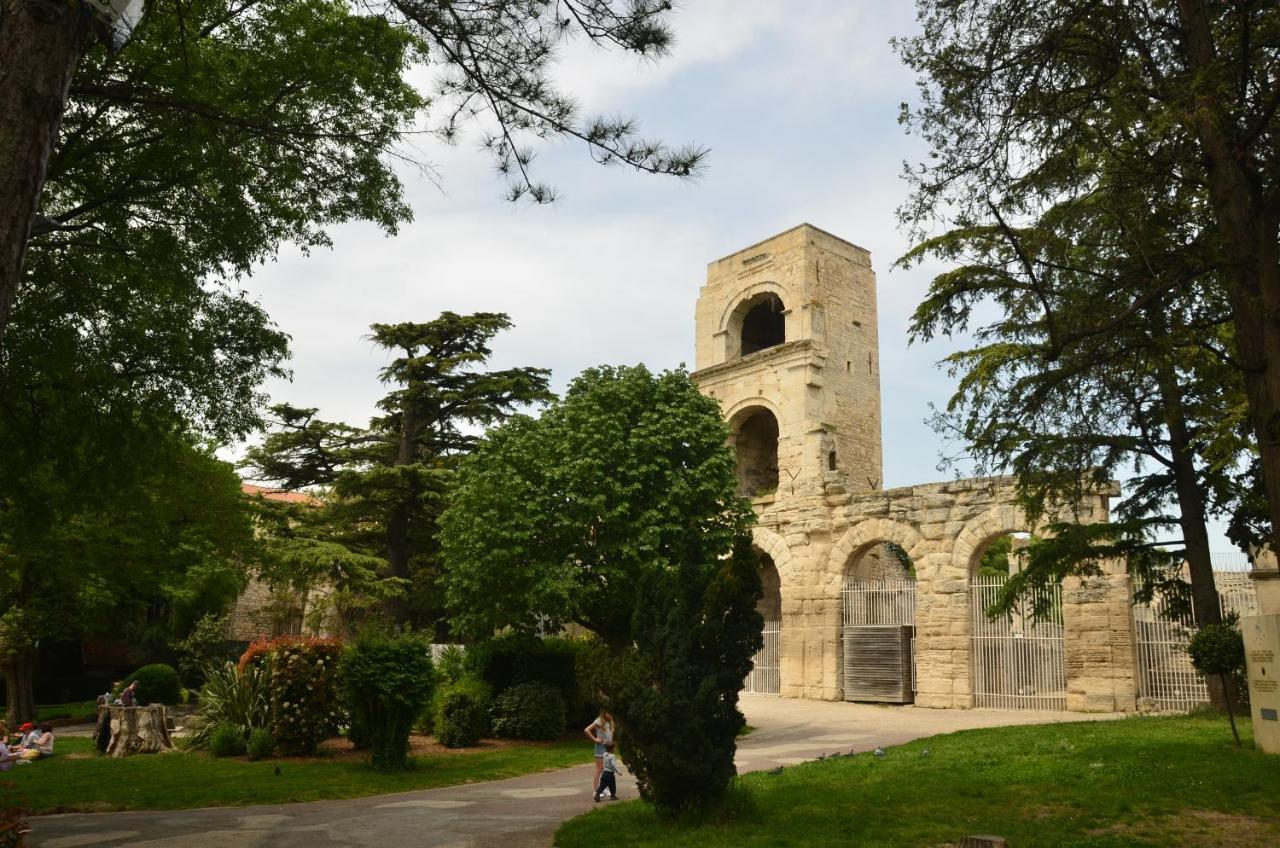 La Pitchoun Des Arenes Vila Arles Exterior foto